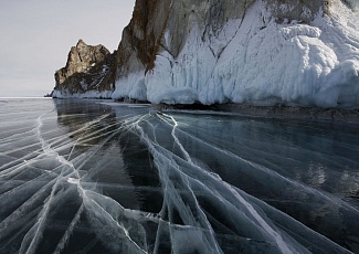 Fall in love with ice Baikal photo tour